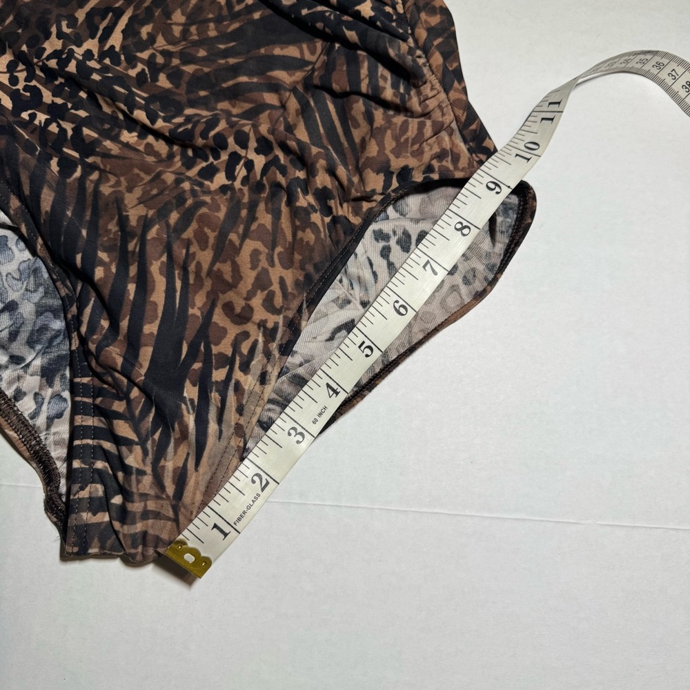 Miraclesuit It’s A Wrap Palm Animal Print One Piece Bathing Suit size 8 - Picture 7 of 10